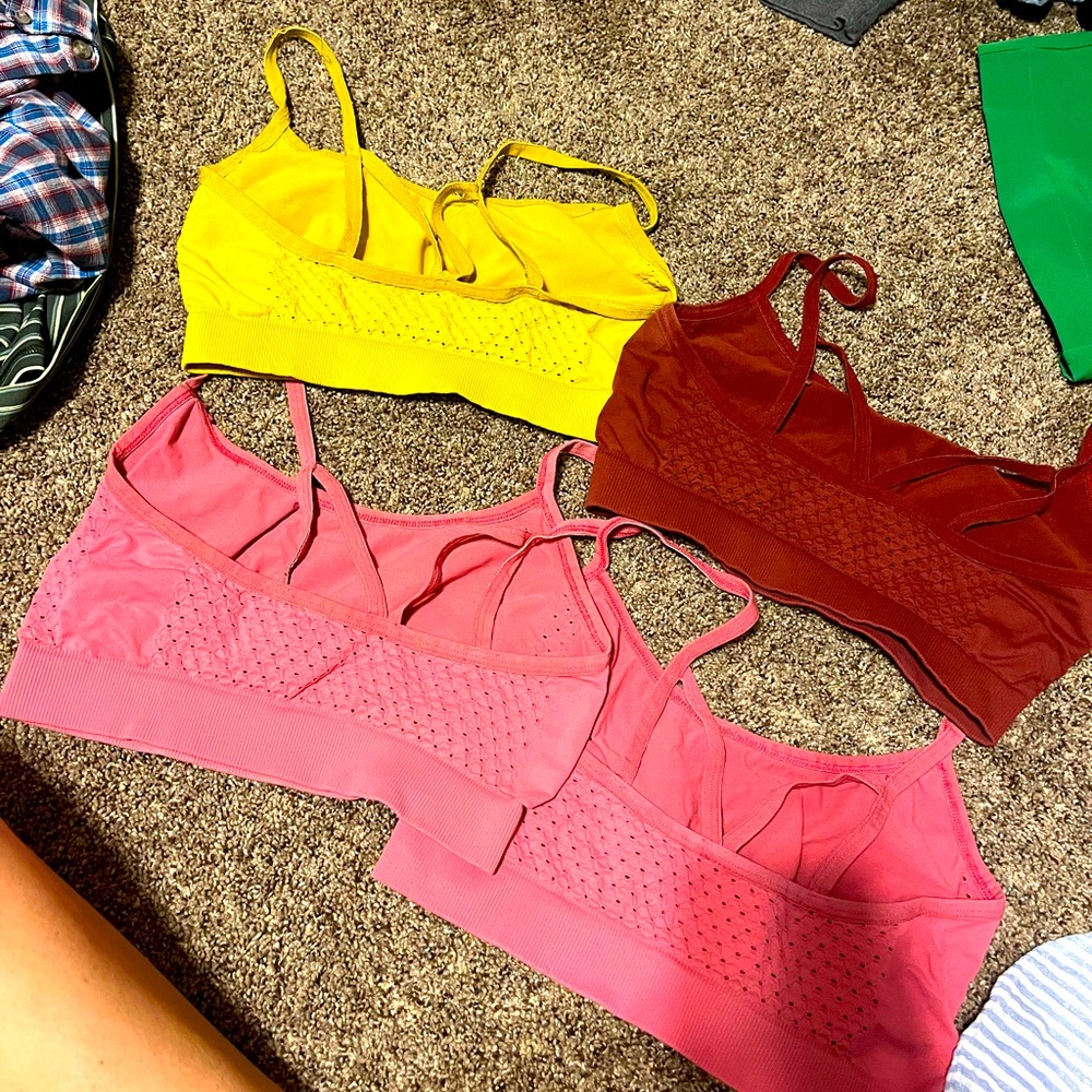 BaoBei nursing bras. Used. Fantastic. Size M/L.